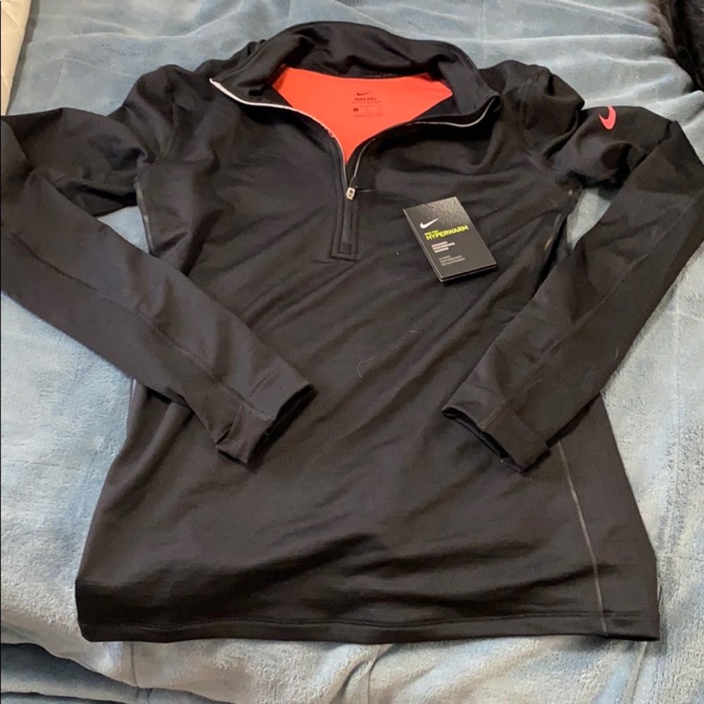 Women’s Nike pullover/quarter zip